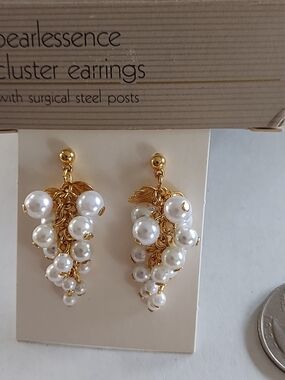 Vintage Avon Gold Tone Cluster Pearl Drop Earrings